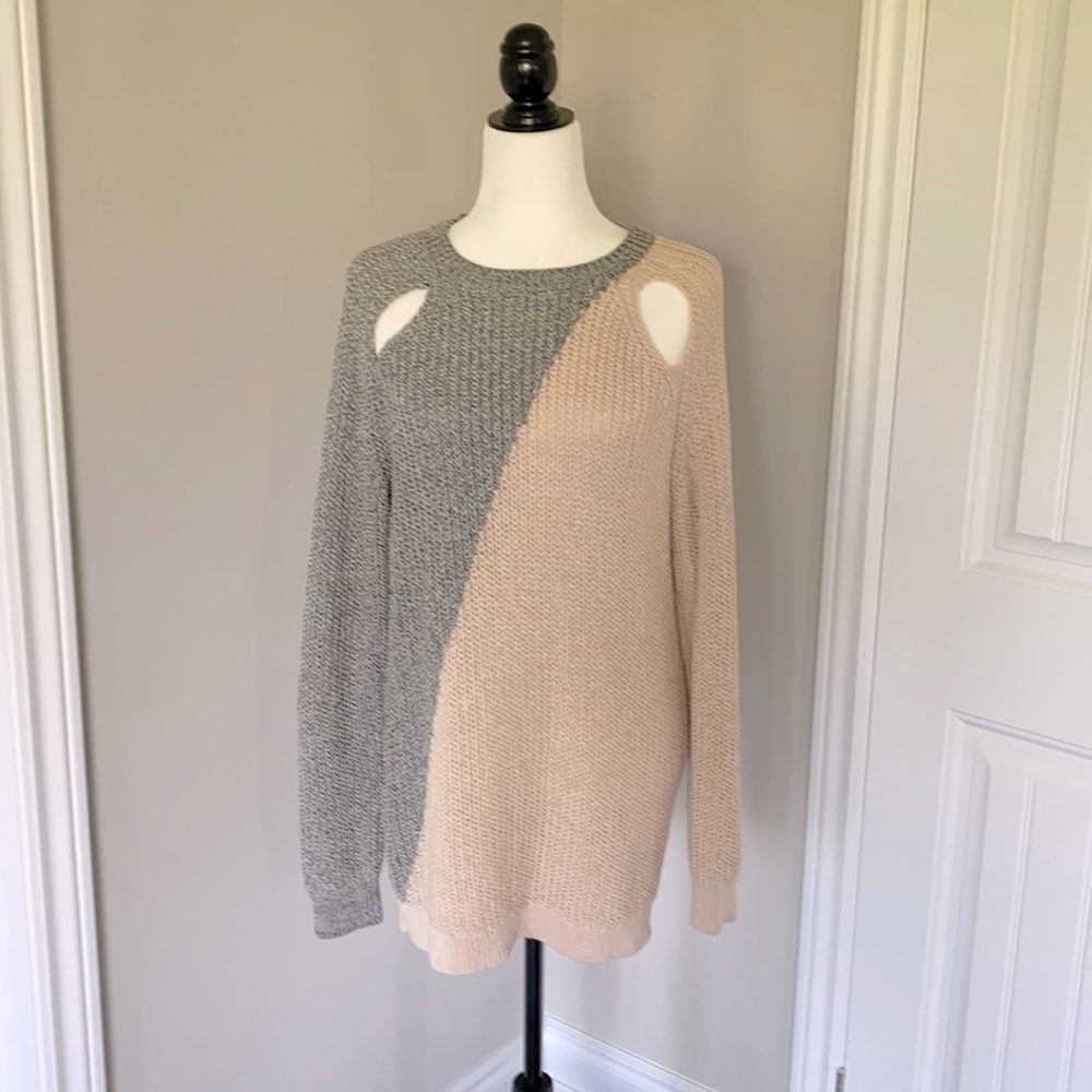 BCBG Long sweater/tunic